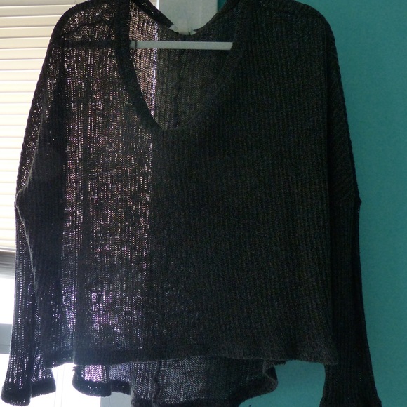 American Eagle sweater - Picture 2 of 2